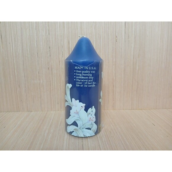 American Greetings Scented Large Pillar Candle Vintage Blue 6" MADE IN USA - Picture 4 of 9